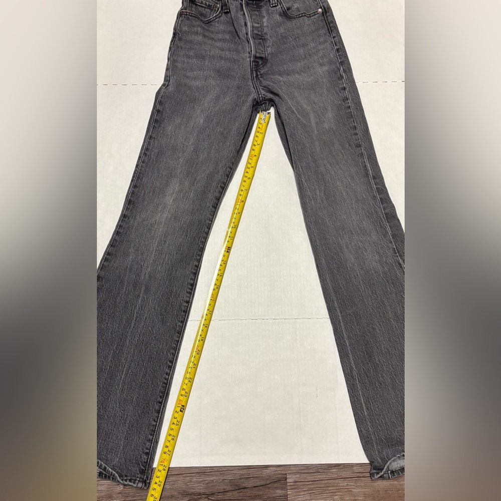 Levi’s Ribcage Flare button fly , size 25 - Picture 5 of 16